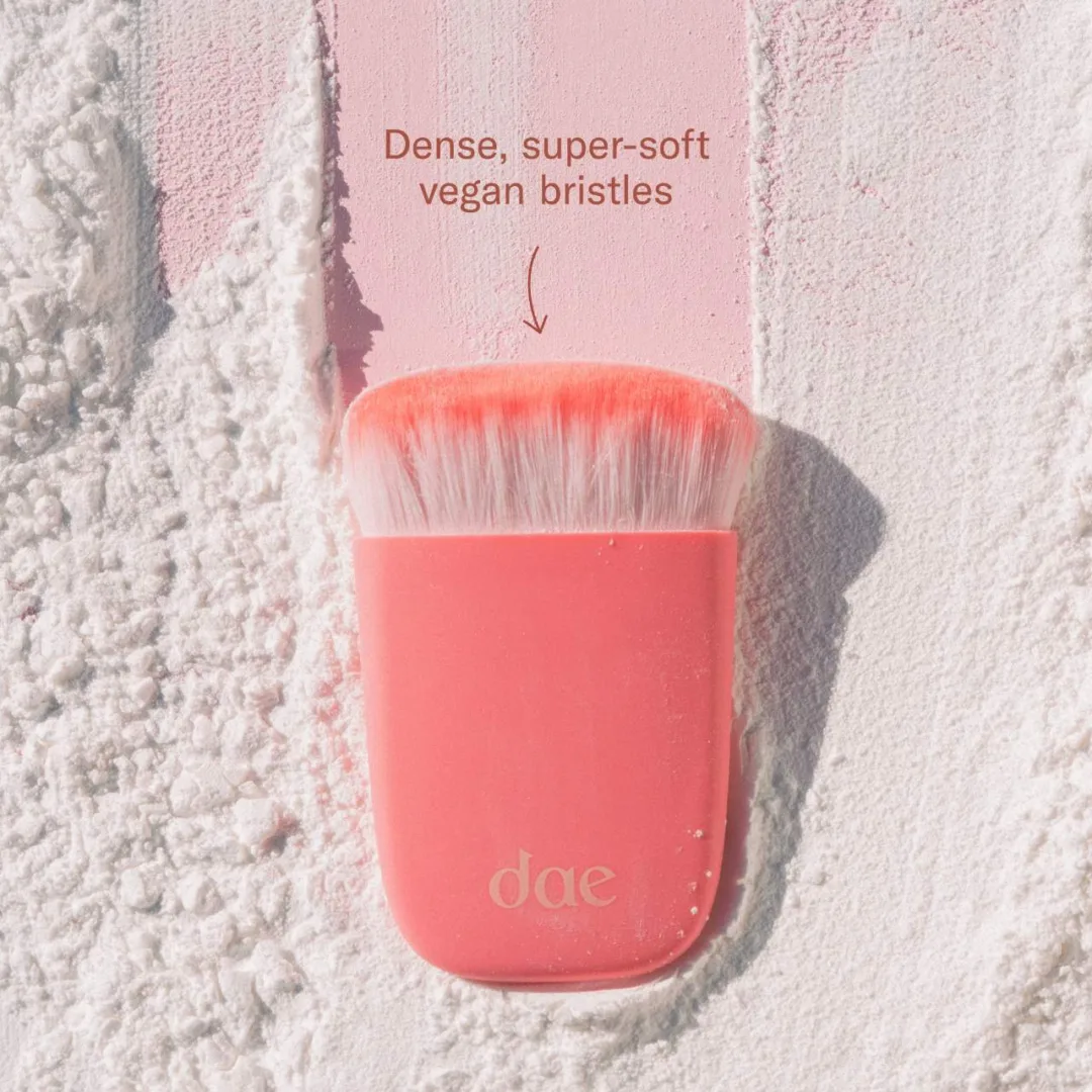 dae | Fairy Duster Dry Shampoo Blending Brush